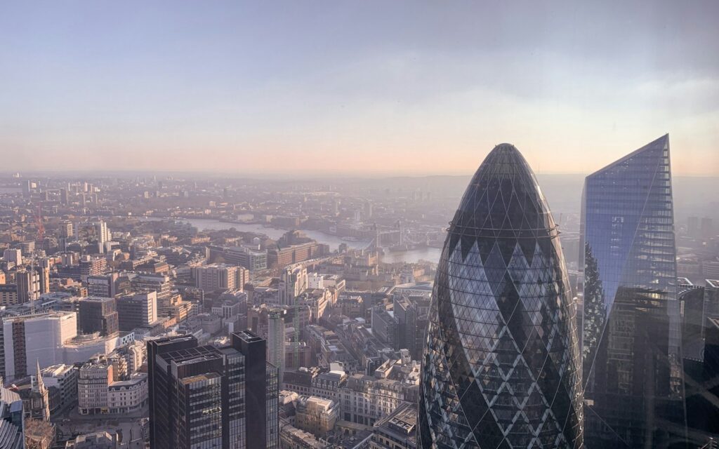 London və Temza çayı panoraması — Böyük Britaniya vizası