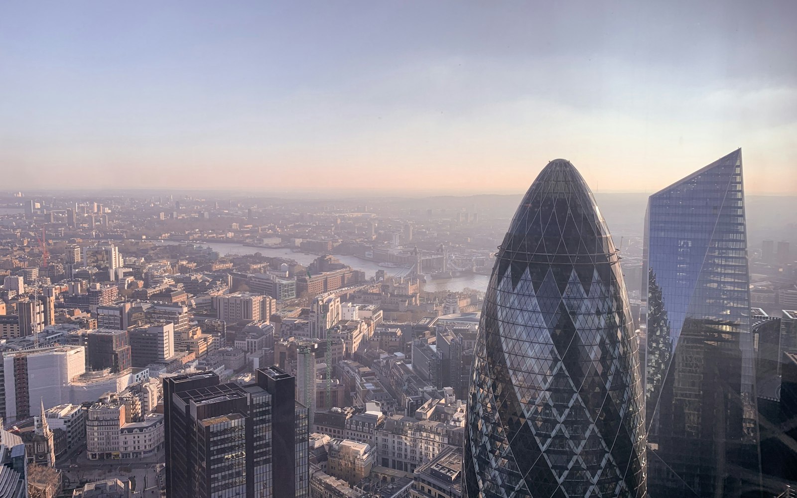 London və Temza çayı panoraması — Böyük Britaniya vizası