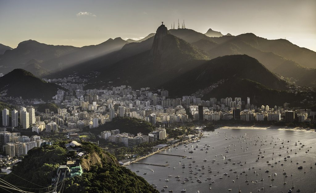 Brezilya vizesi Bakü’deki büyükelçilikten alınıyor: Rio de Janeiro, Şeker Somunu dağı