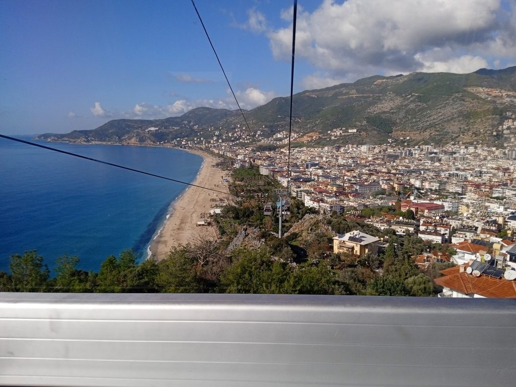 Alanyada Kleopatra çimərliyi