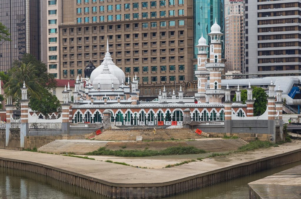 Kuala-Lumpur yaxınlığında Batu mağaraları
