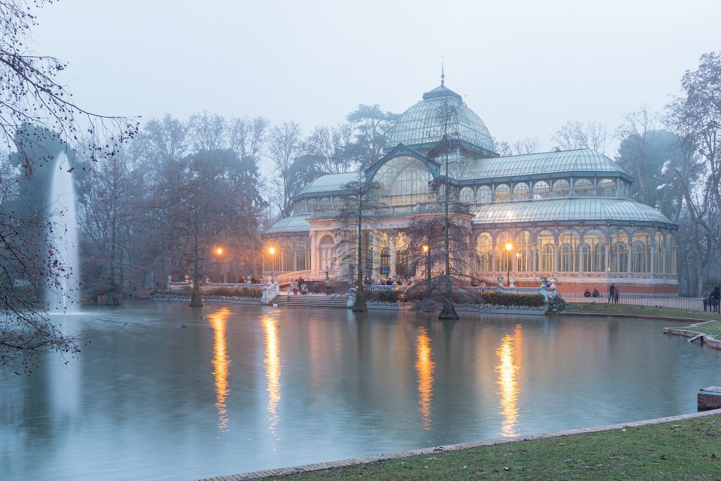 Madriddə Retiro parkı