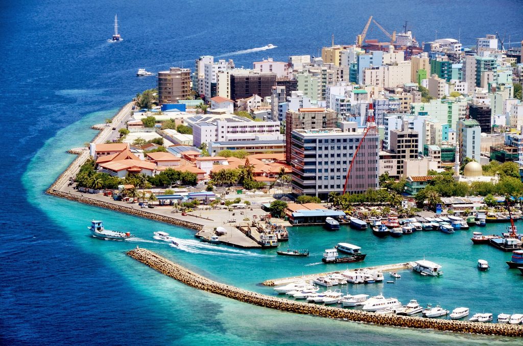 Male travel guide: the capital, and the difference between a local island and a resort