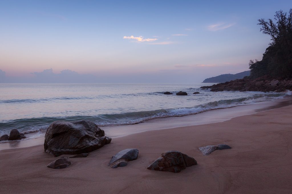 Phuket travel guide: choosing a beach, Phi Phi and the old town