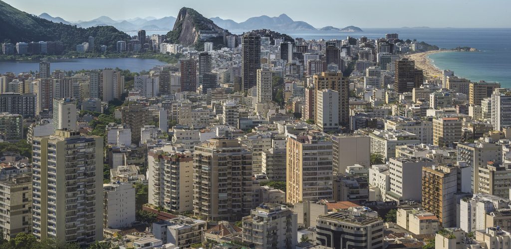 Rio-de-Janeyroda Kopakabana çimərliyi