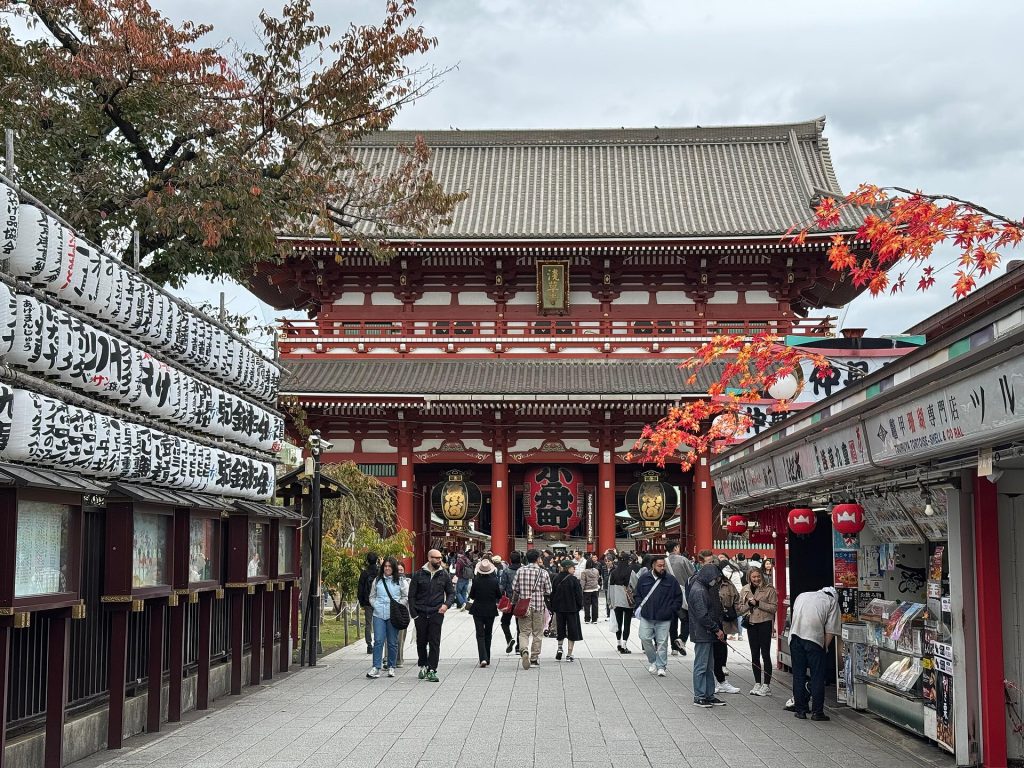 Tokyo'da Senso-ji tapınağı