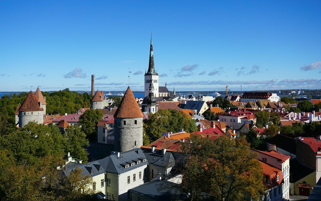 Tallinin orta əsr köhnə şəhəri və qüllələri — Estoniya vizası
