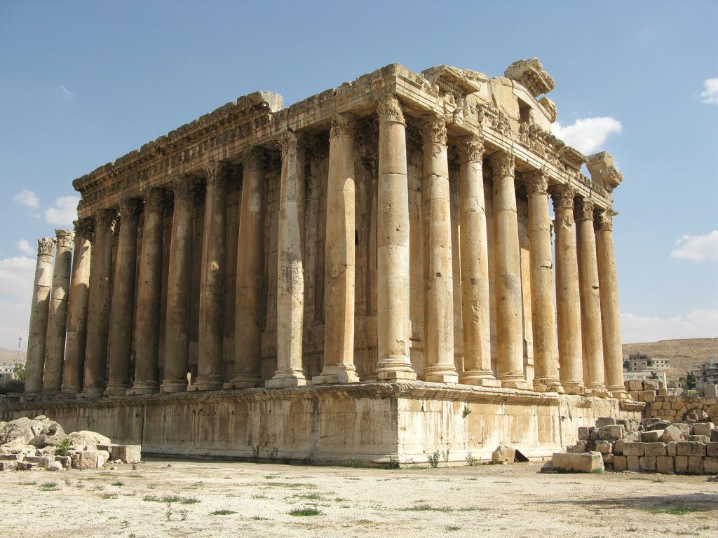 Livan: Baalbek, Baxus məbədi