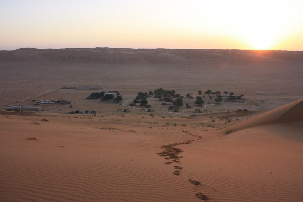 Oman: Vahiba səhrası, bədəvi düşərgəsi