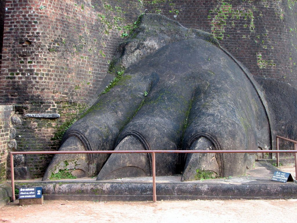 Sri Lanka vizesi ETA ile alınıyor: Sigiriya kayası